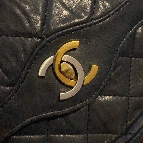 Chanel, vintage, small, dark navy leather, two toned (gold & silver) - Picture 4 of 16